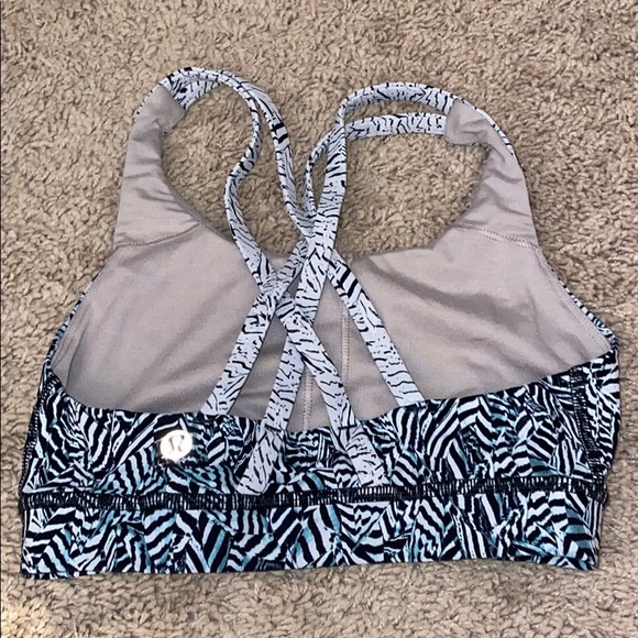 Lululemon Energy Bra size 2 - Picture 2 of 2
